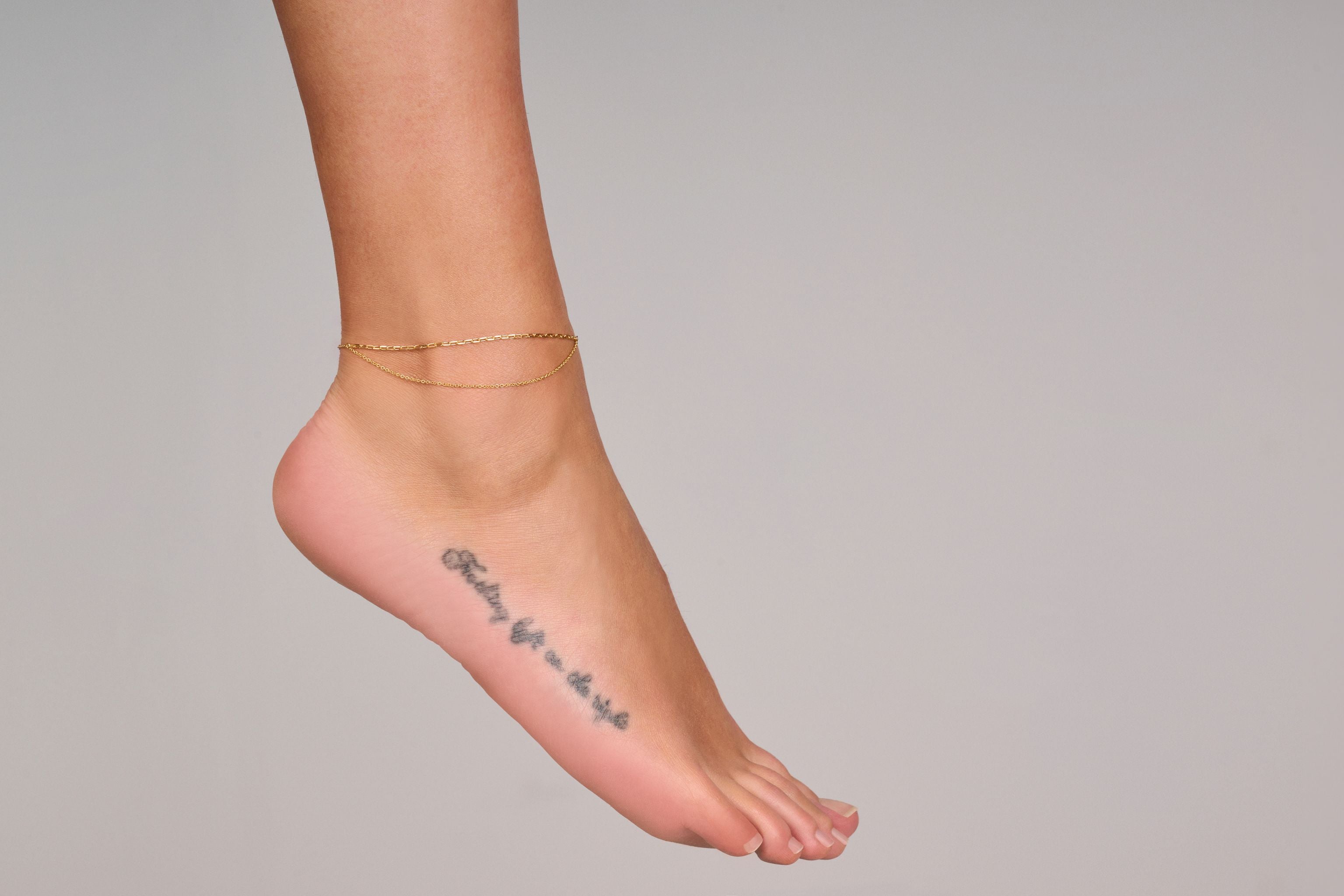 SCARLET ANKLE CHAIN-2