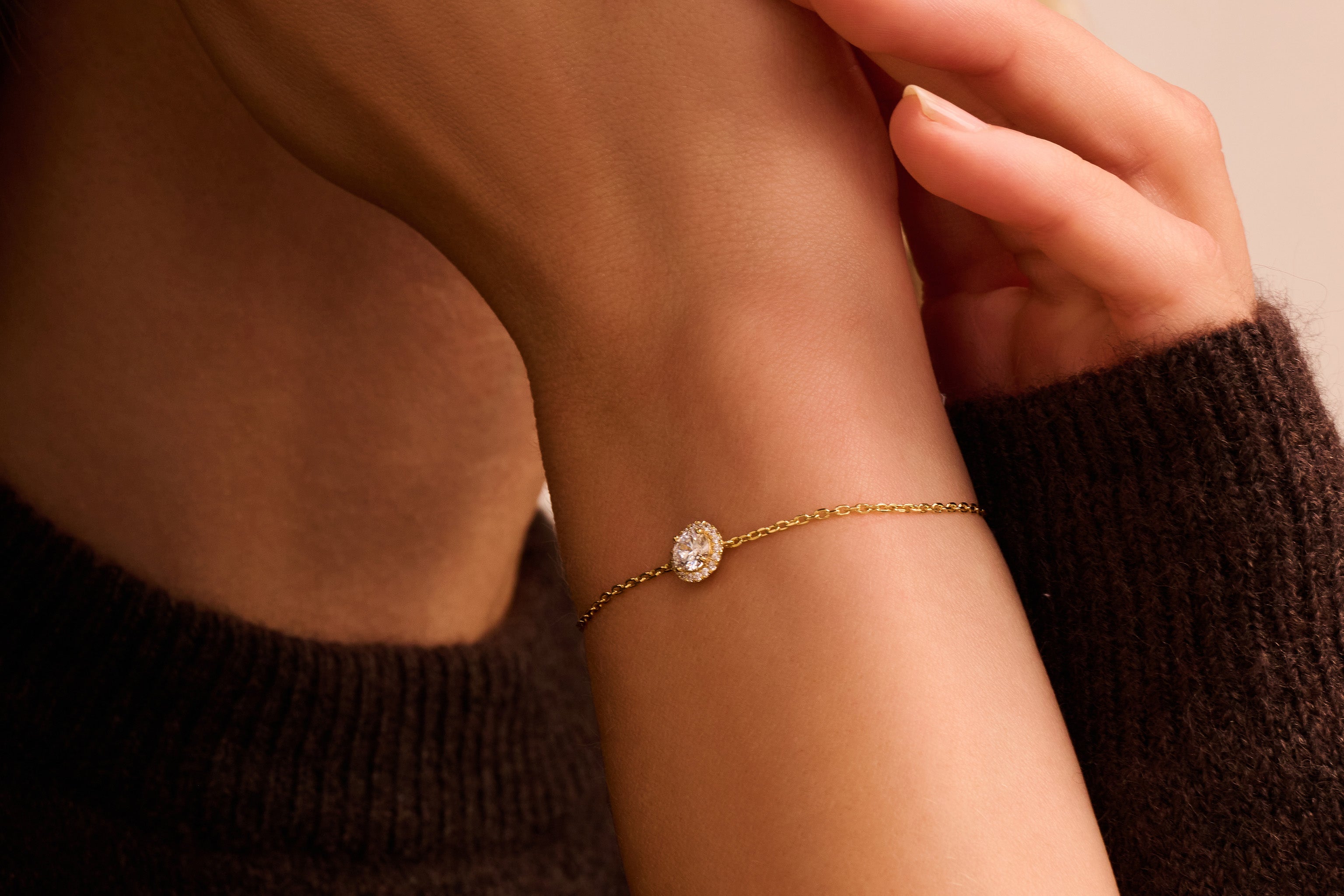 Romance Armbånd m. Zirkonia sten